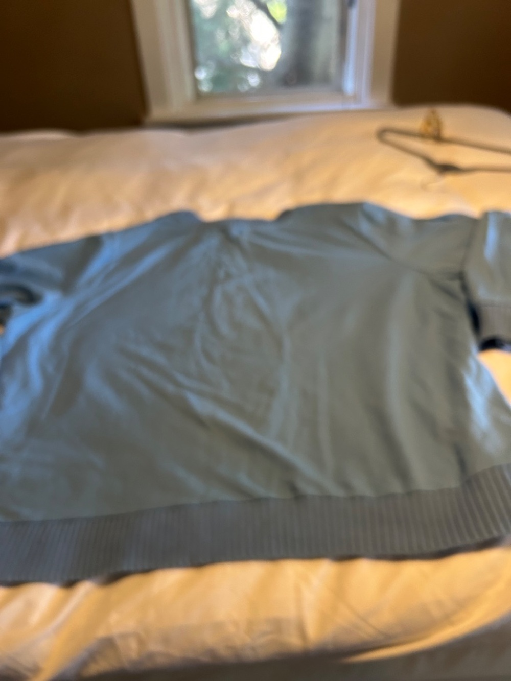 Sweater - Picture 3 of 4